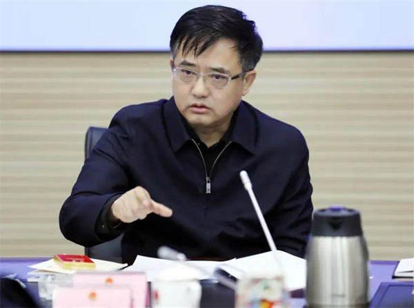 张燕飞在座谈会上作讲话.jpg